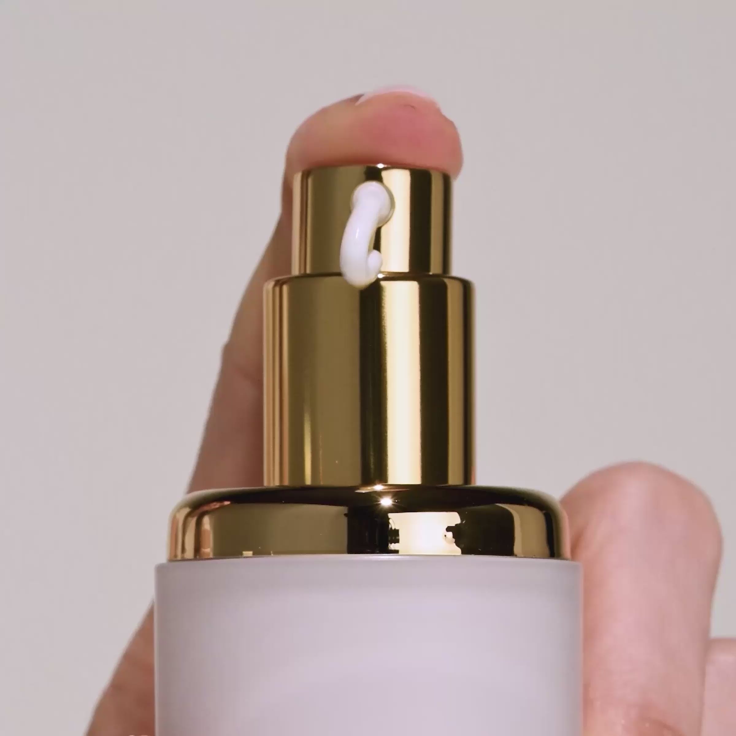 Secret Pearl pumping video